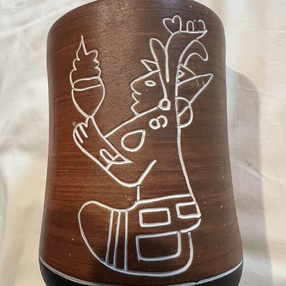 Vintage Mexican Pottery Vase Etched Mayan Aztec Orange Green Teotihuacan Mexico - Picture 2 of 7